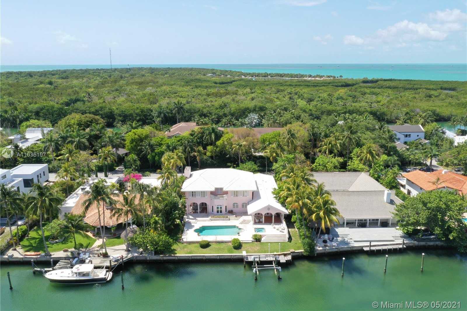 Small Image of 131 CAPE FLORIDA DR, Key Biscayne Number 3