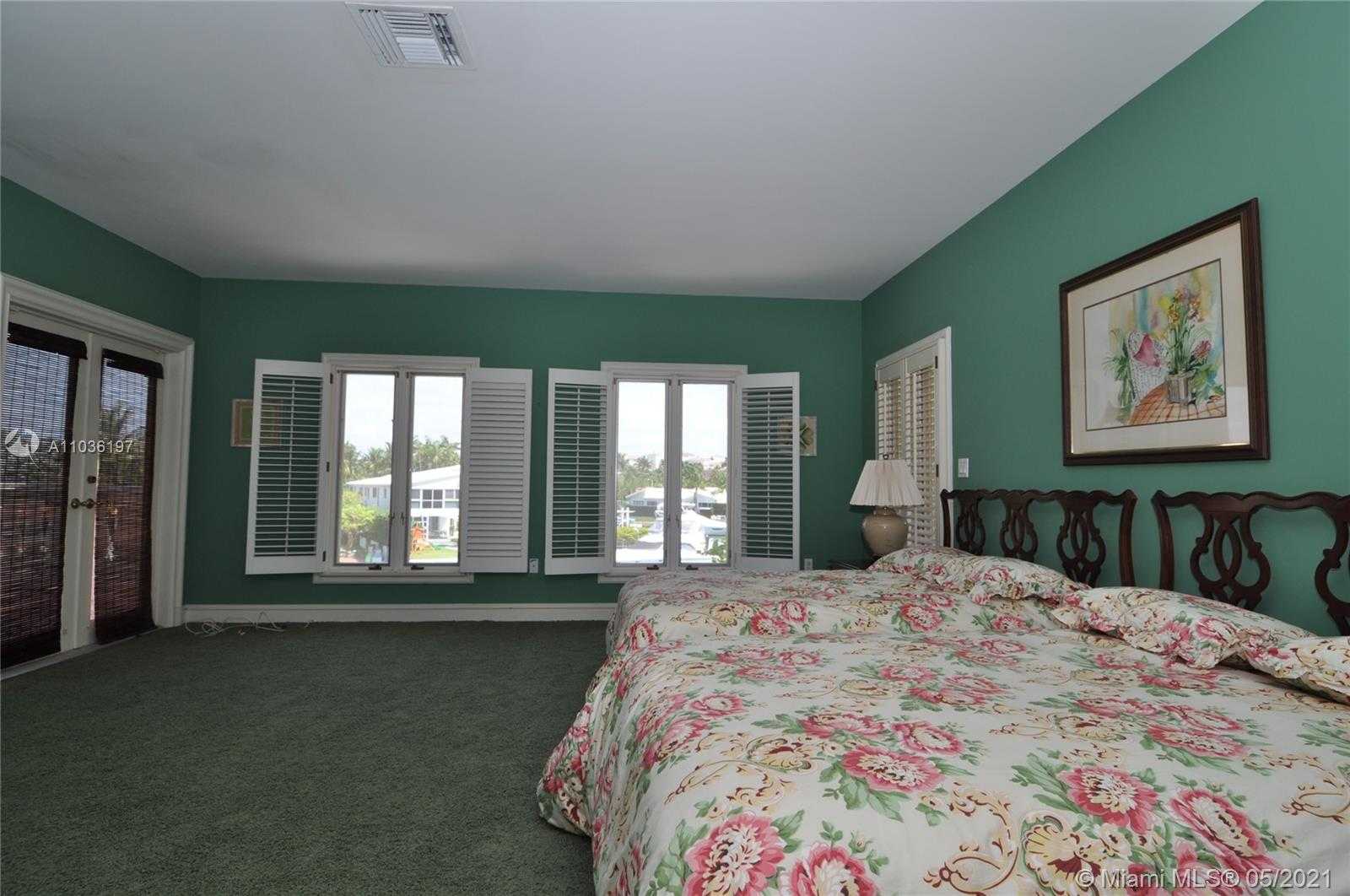 Small Image of 131 CAPE FLORIDA DR, Key Biscayne Number 7
