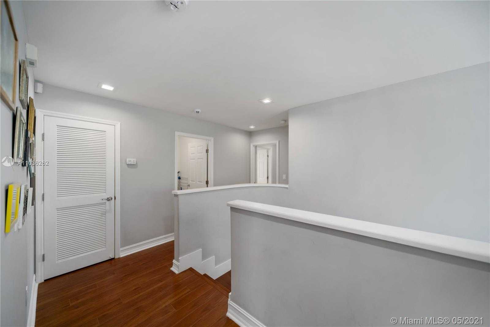 Small Image of 3172 NORTH EAST 211TH ST, Aventura Number 16