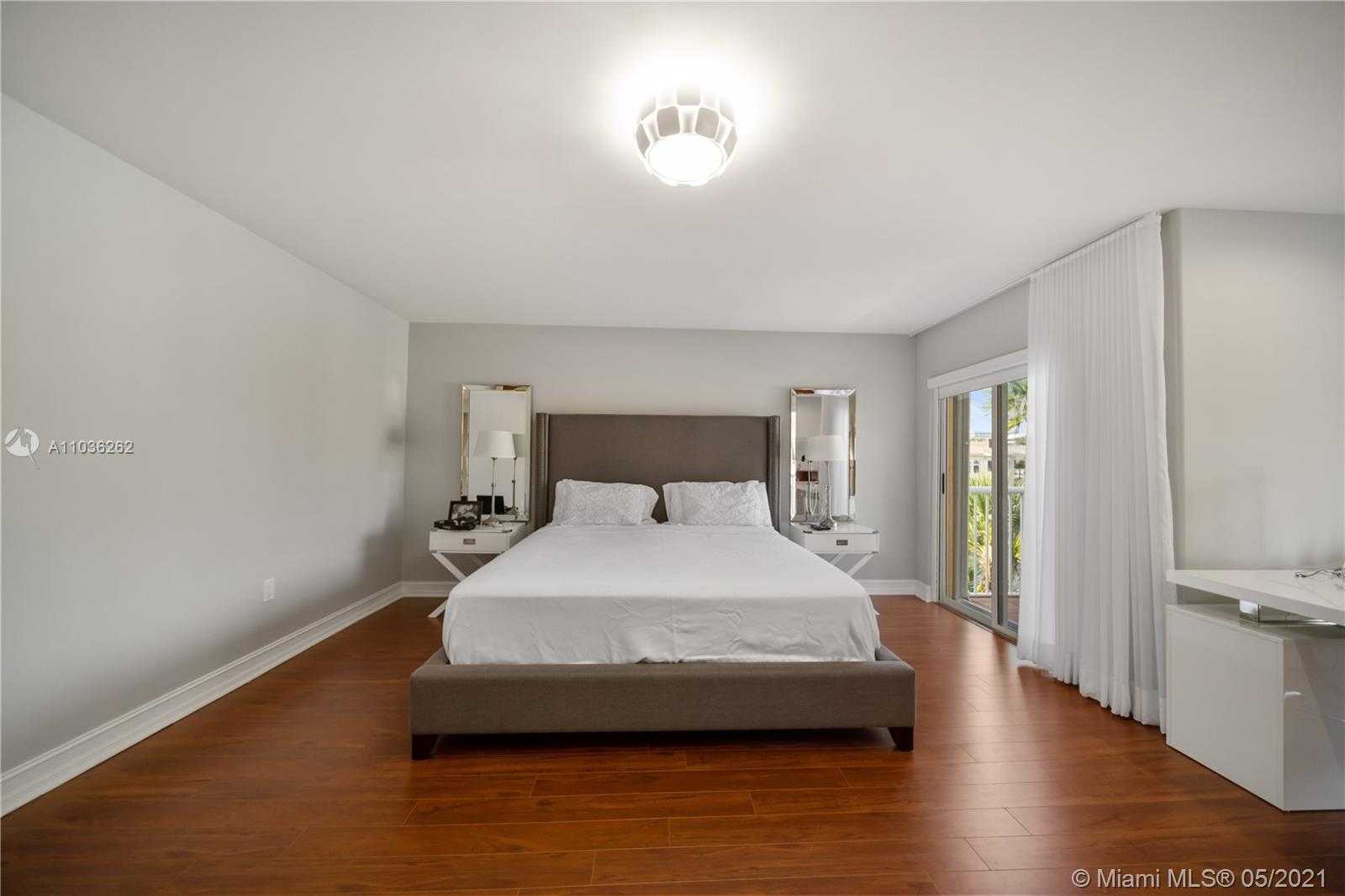 Small Image of 3172 NORTH EAST 211TH ST, Aventura Number 18