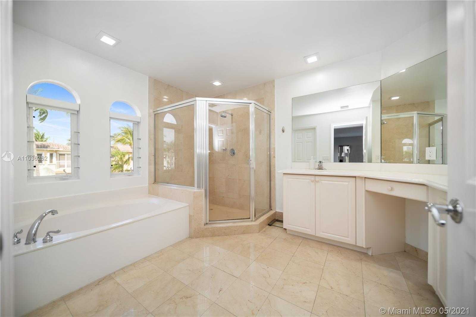 Small Image of 3172 NORTH EAST 211TH ST, Aventura Number 22