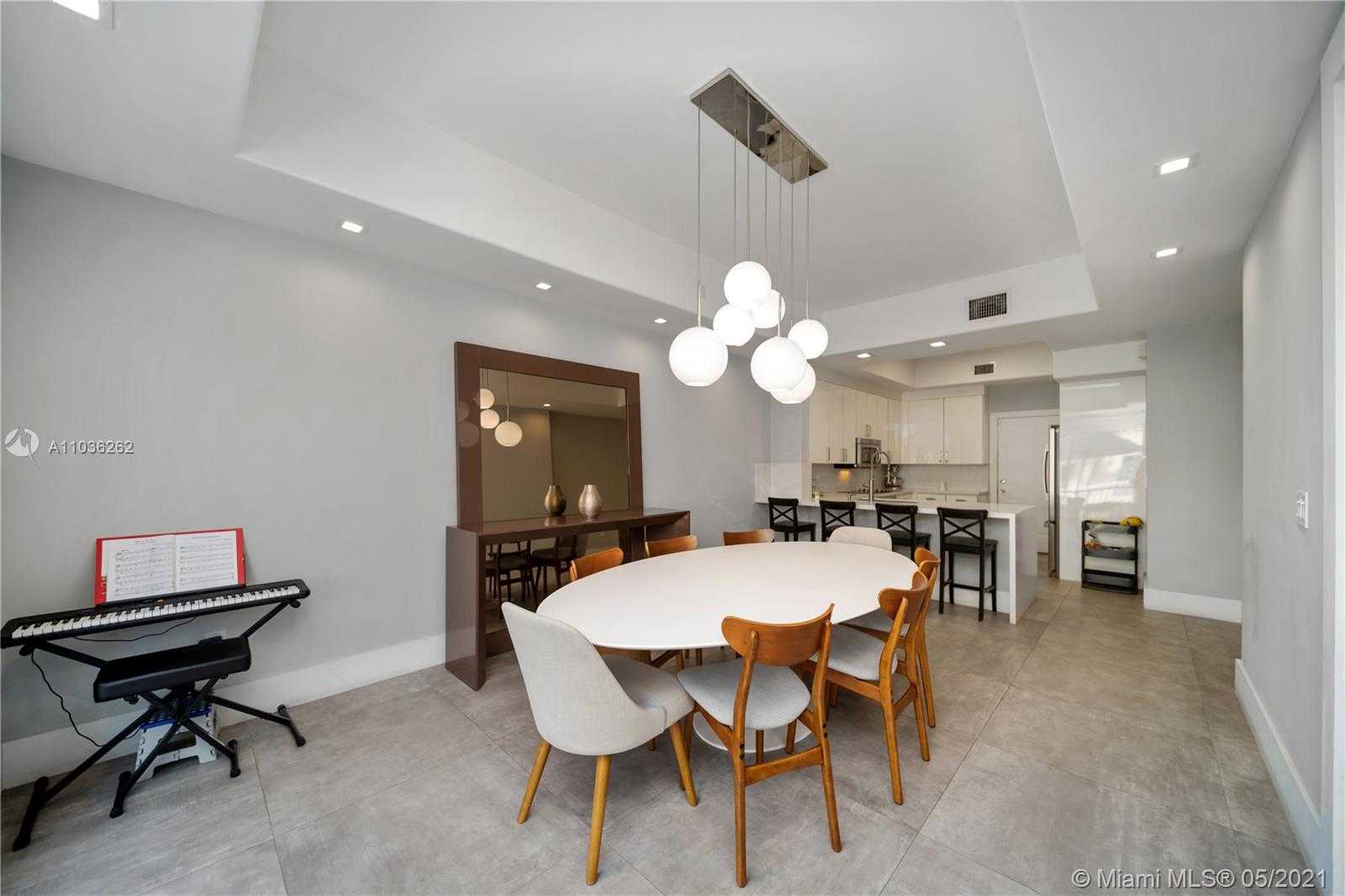 Small Image of 3172 NORTH EAST 211TH ST, Aventura Number 9
