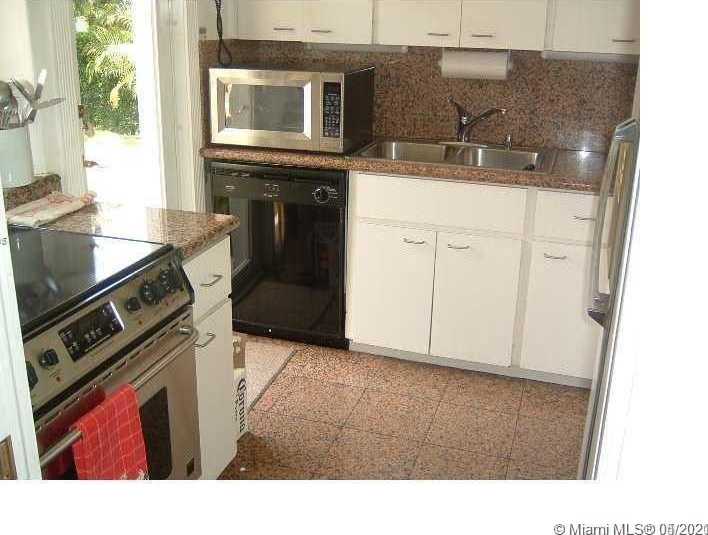 Small Image of 1409 ALGARDI AVE, Coral Gables Number 5