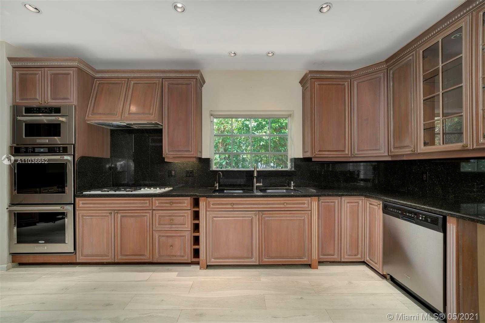 Small Image of 345 NORTH SHORE DR, Miami Beach Number 10