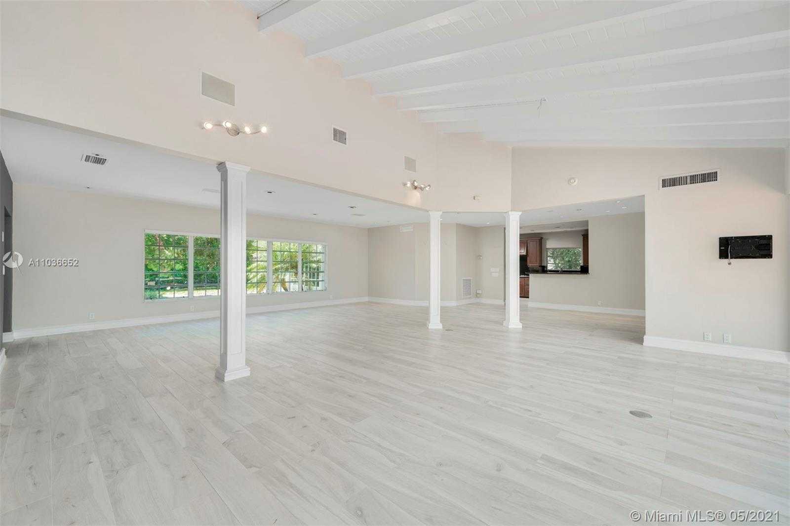 Small Image of 345 NORTH SHORE DR, Miami Beach Number 13