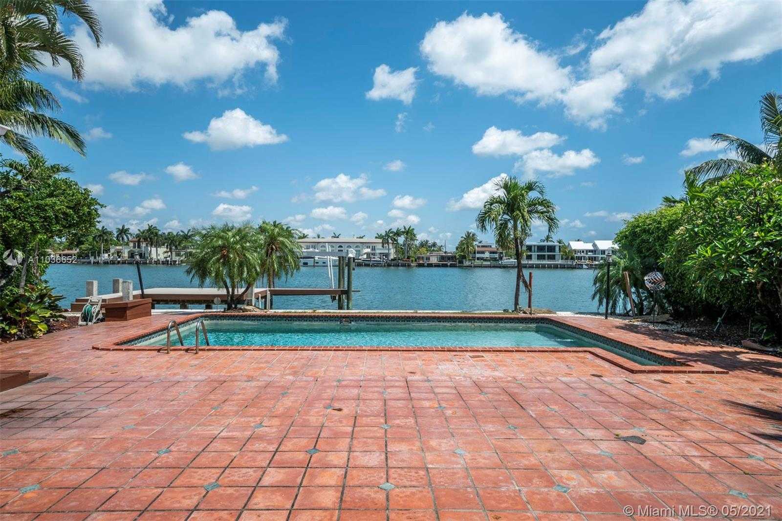 Small Image of 345 NORTH SHORE DR, Miami Beach Number 14