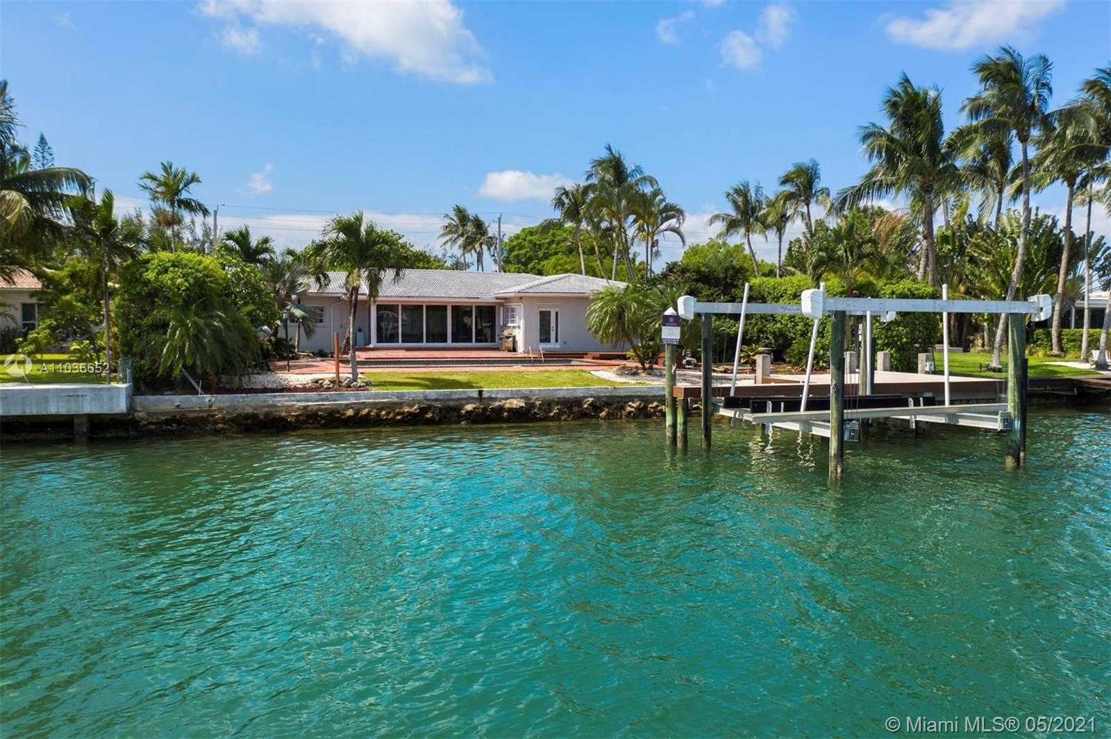 Small Image of 345 NORTH SHORE DR, Miami Beach Number 25