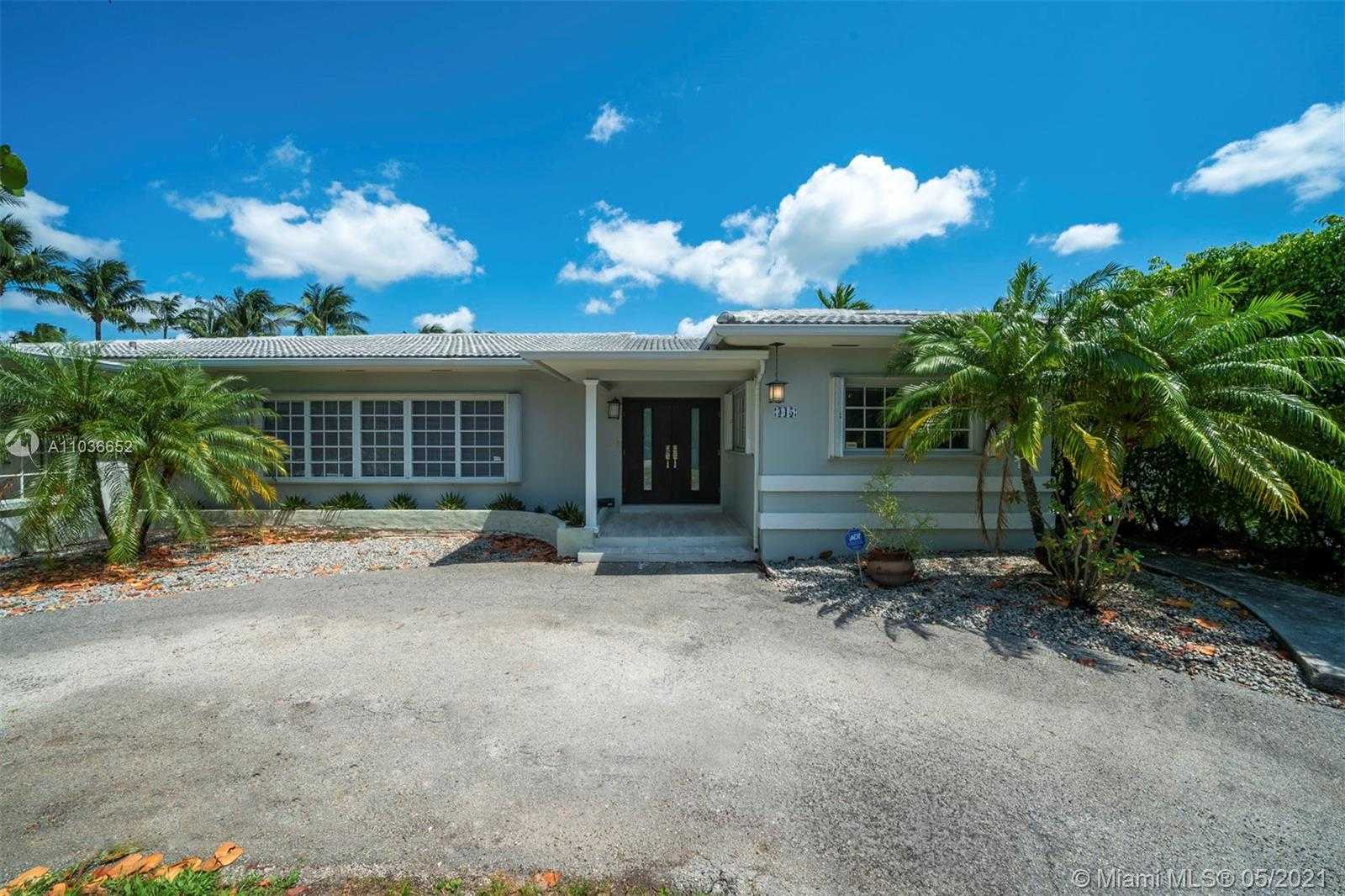 Small Image of 345 NORTH SHORE DR, Miami Beach Number 4