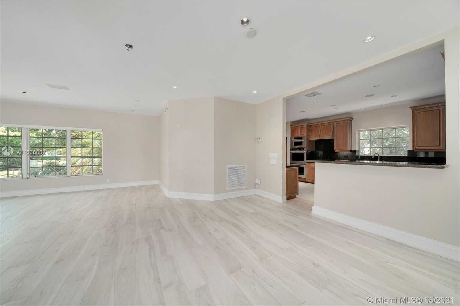 Small Image of 345 NORTH SHORE DR, Miami Beach Number 8