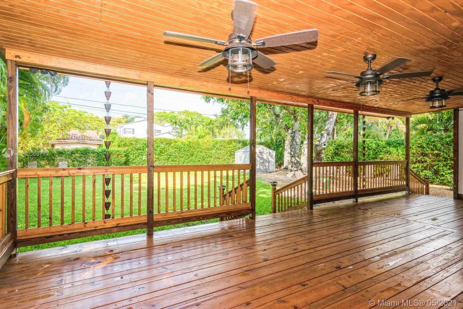 Small Image of 720 SOUTH WEST 27TH RD, Miami Number 17