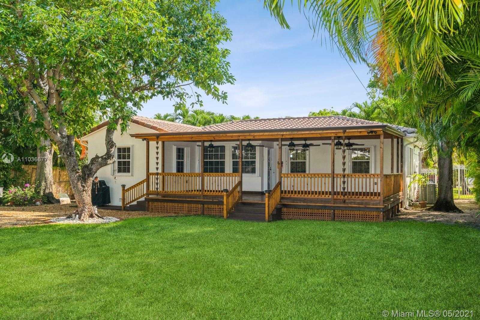 Small Image of 720 SOUTH WEST 27TH RD, Miami Number 19
