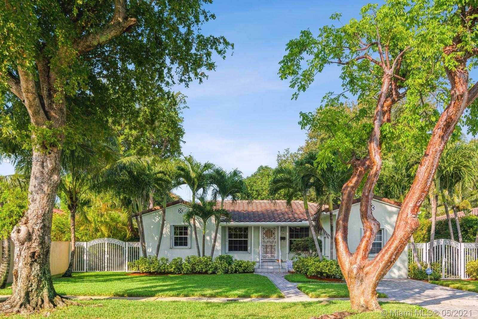 Small Image of 720 SOUTH WEST 27TH RD, Miami Number 2