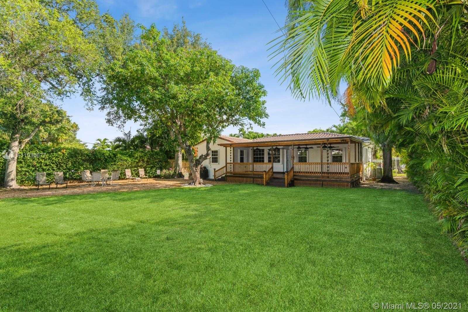 Small Image of 720 SOUTH WEST 27TH RD, Miami Number 20