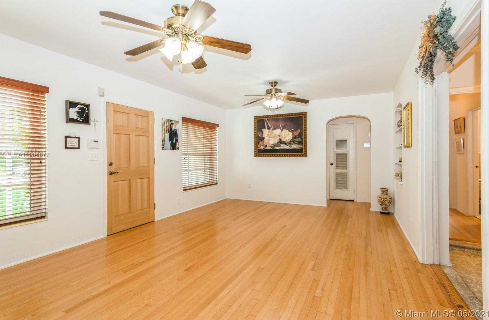 Small Image of 720 SOUTH WEST 27TH RD, Miami Number 5