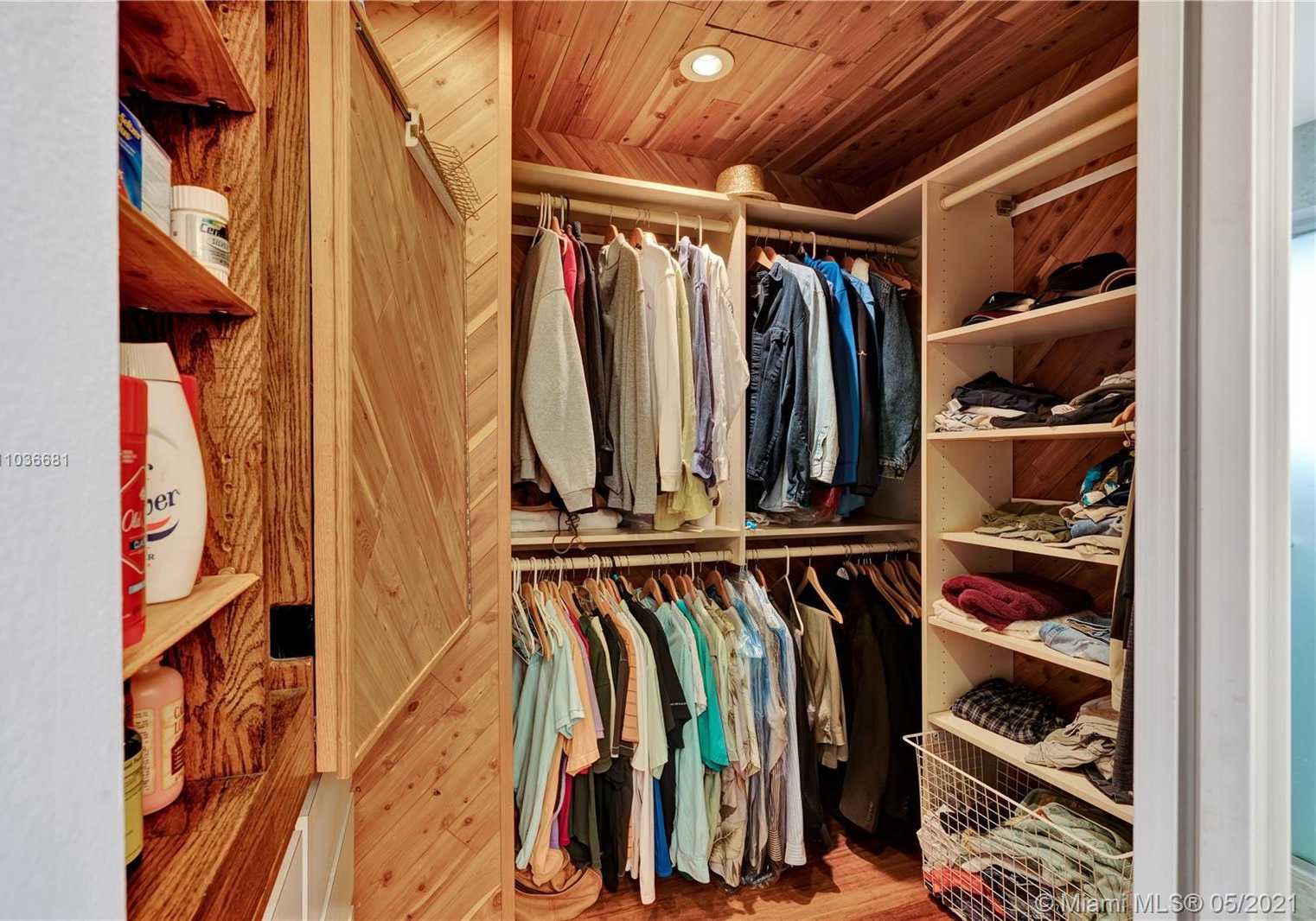 Small Image of 9573 SOUTH WEST 148TH AVENUE CIR N, Miami Number 15