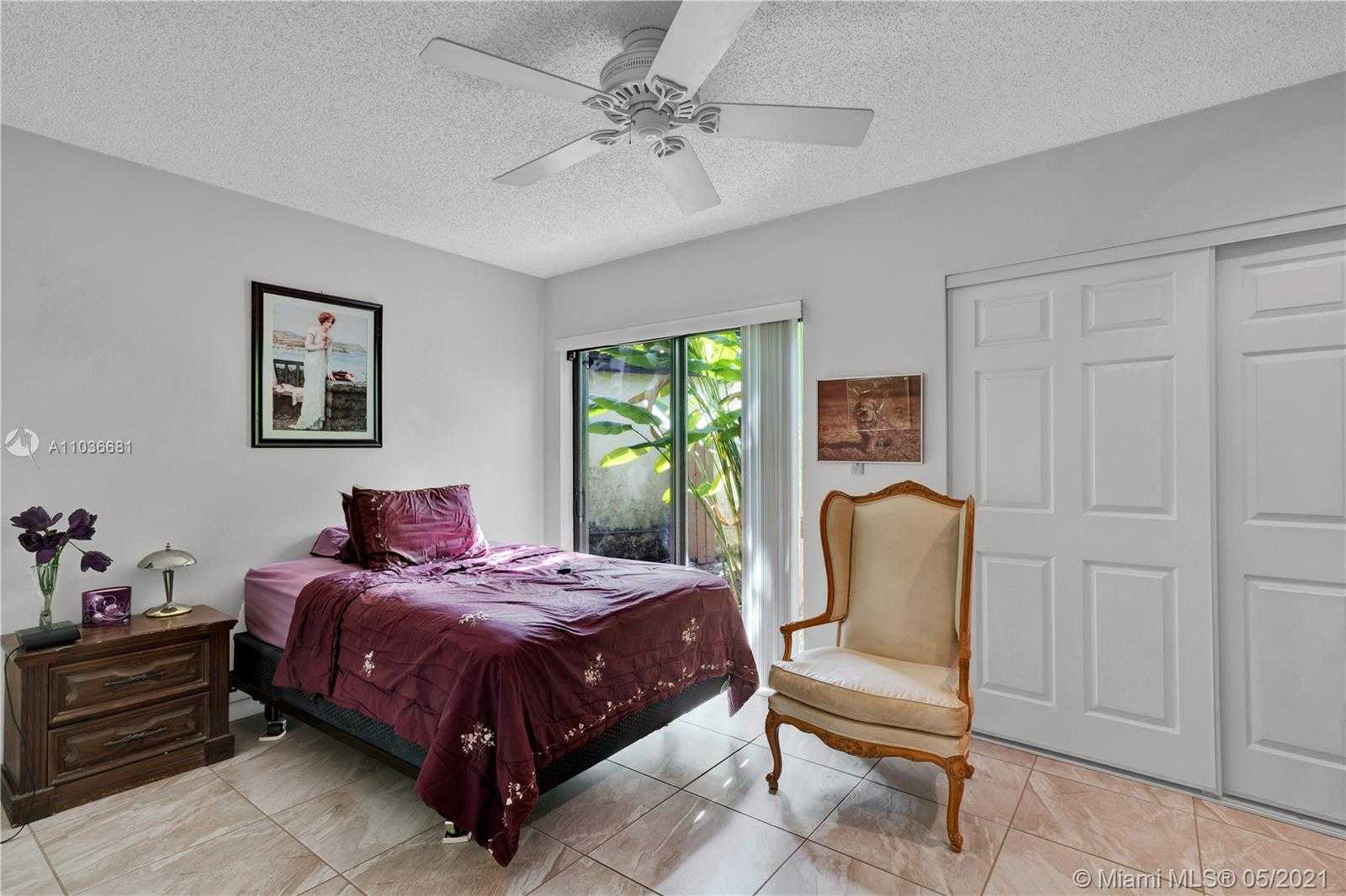 Small Image of 9573 SOUTH WEST 148TH AVENUE CIR N, Miami Number 3