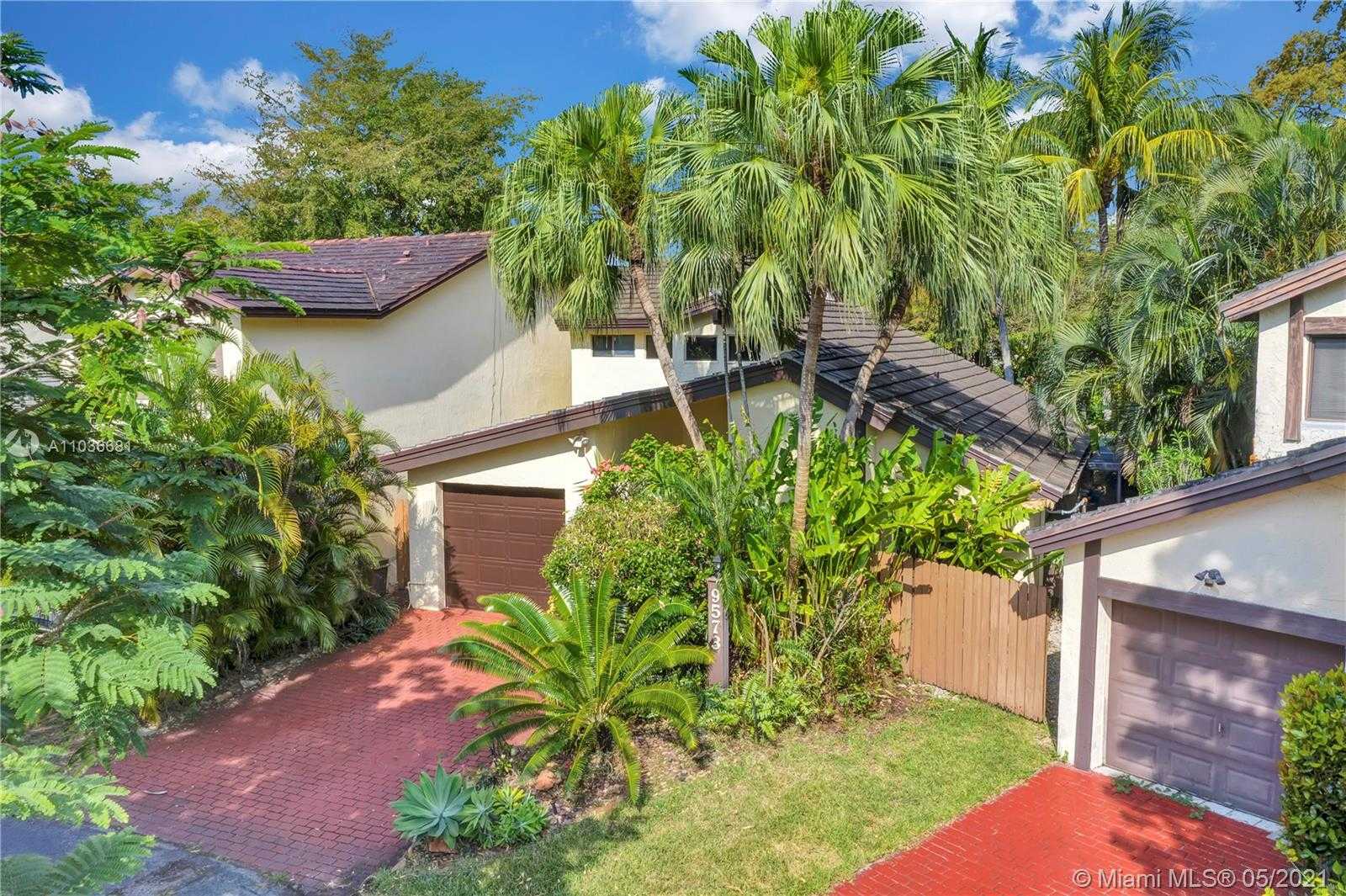 Small Image of 9573 SOUTH WEST 148TH AVENUE CIR N, Miami Number 31