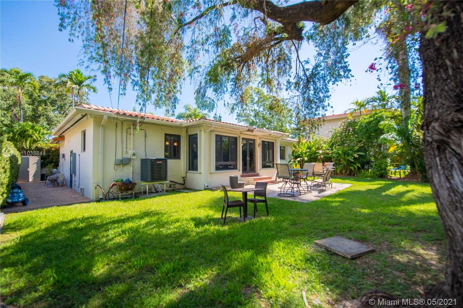 Small Image of 1020 NORTH EAST 98TH ST, Miami Shores Number 21