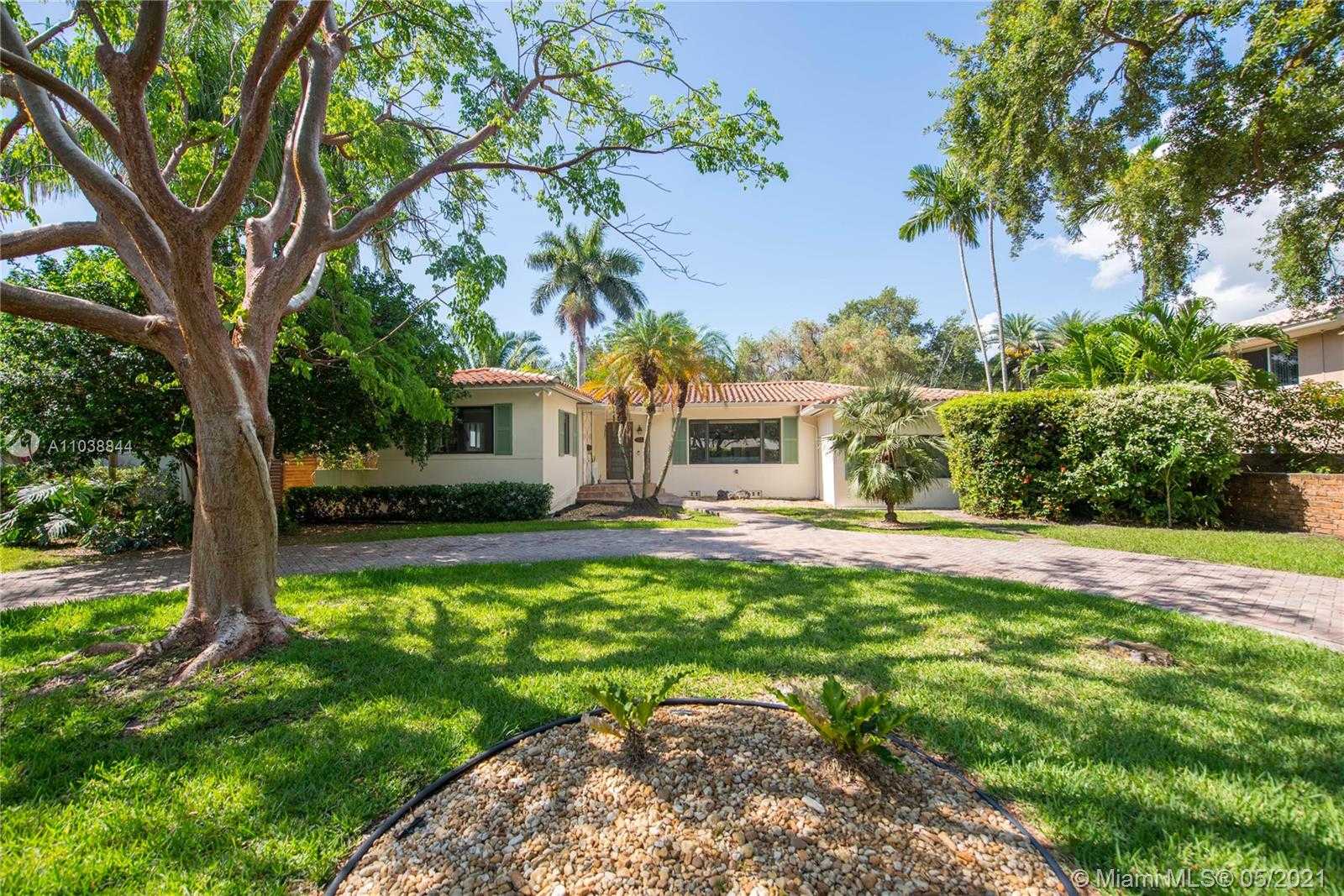 Small Image of 1020 NORTH EAST 98TH ST, Miami Shores Number 3