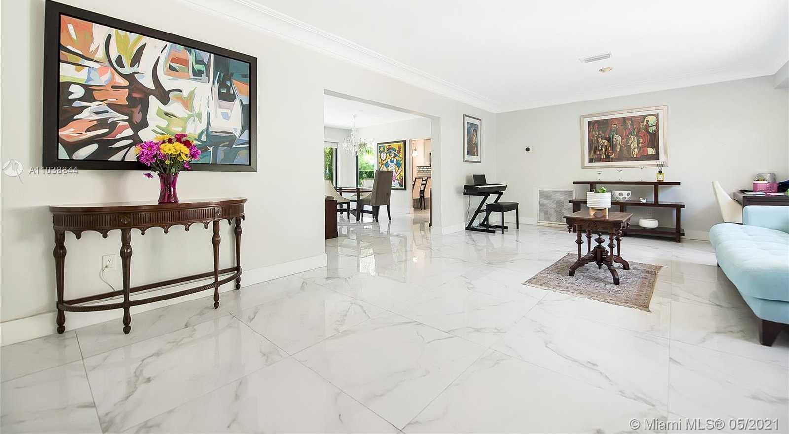 Small Image of 1020 NORTH EAST 98TH ST, Miami Shores Number 5