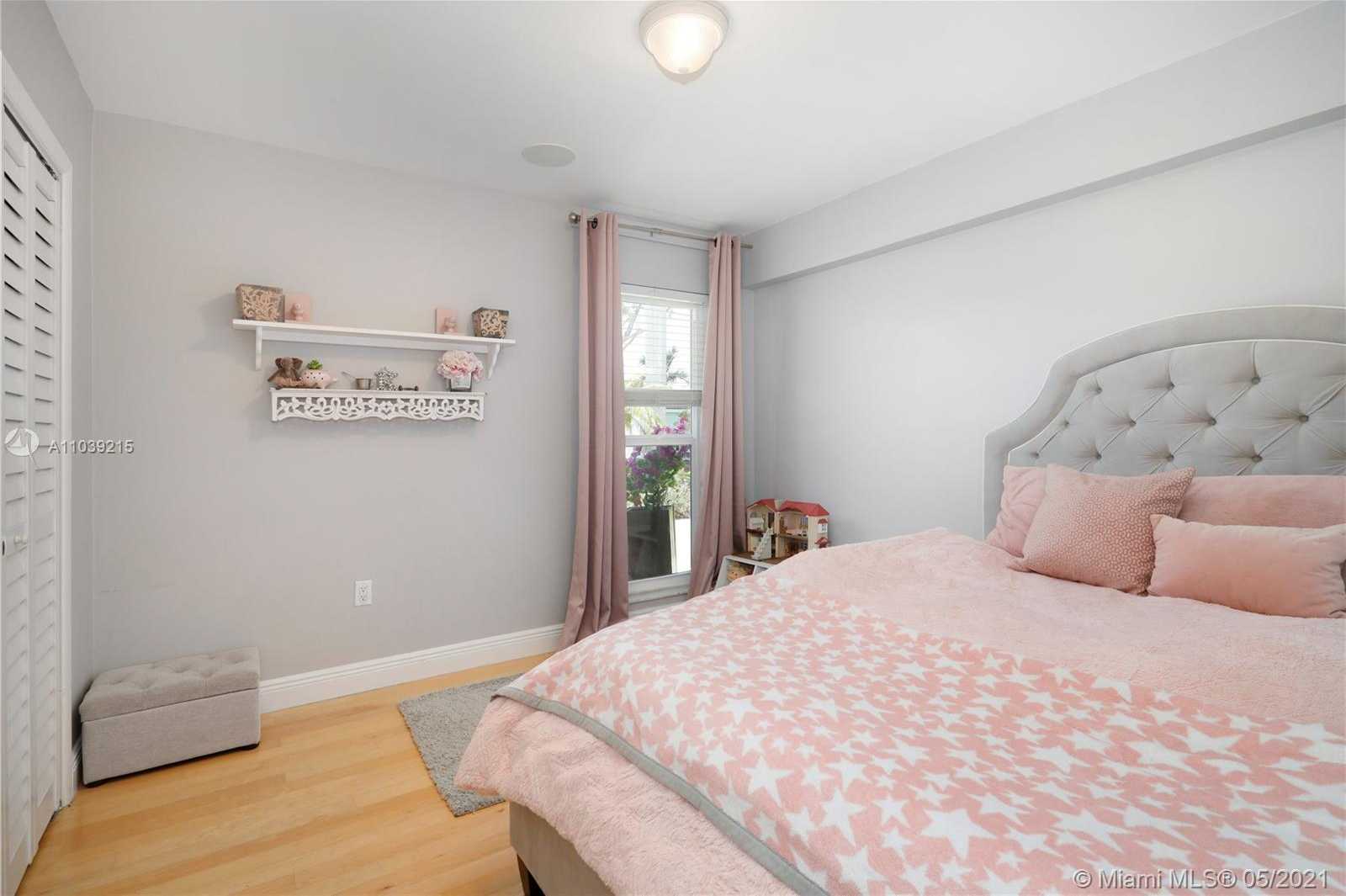 Small Image of 5850 SOUTH WEST 56 TER, South Miami Number 18