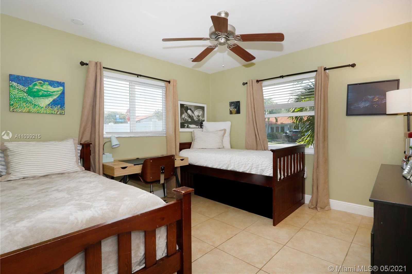 Small Image of 5850 SOUTH WEST 56 TER, South Miami Number 19