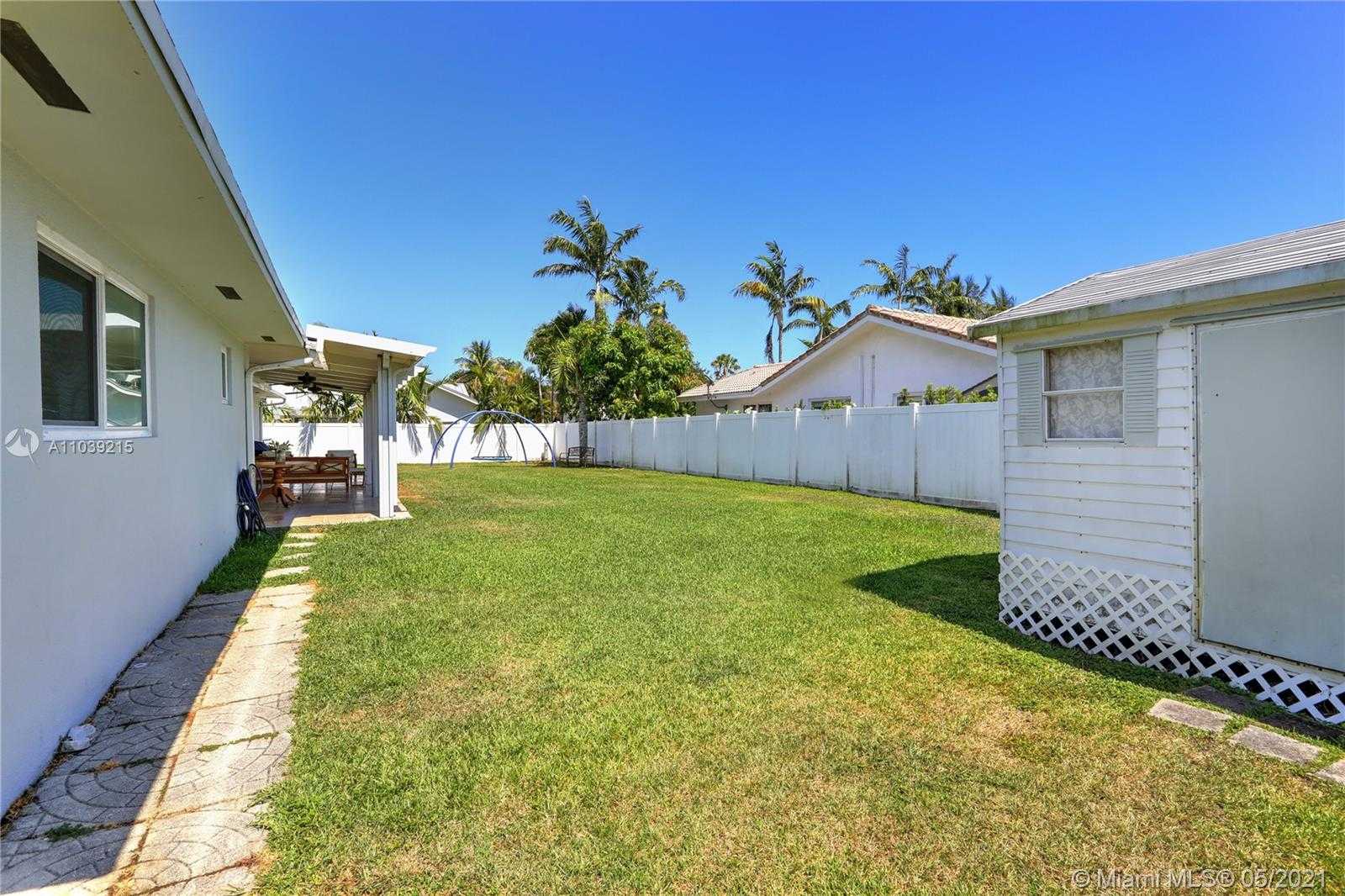 Small Image of 5850 SOUTH WEST 56 TER, South Miami Number 21