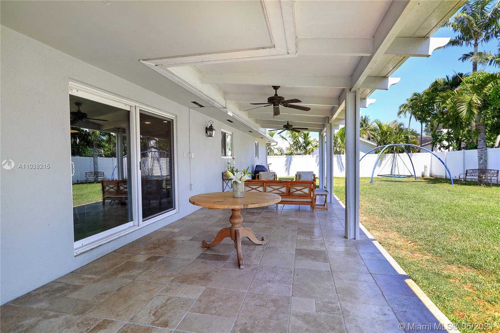 Small Image of 5850 SOUTH WEST 56 TER, South Miami Number 26