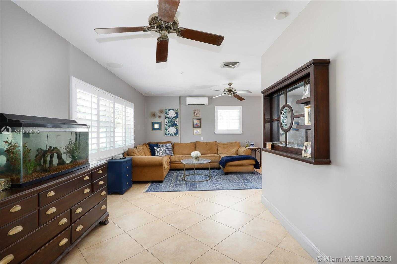 Small Image of 5850 SOUTH WEST 56 TER, South Miami Number 9