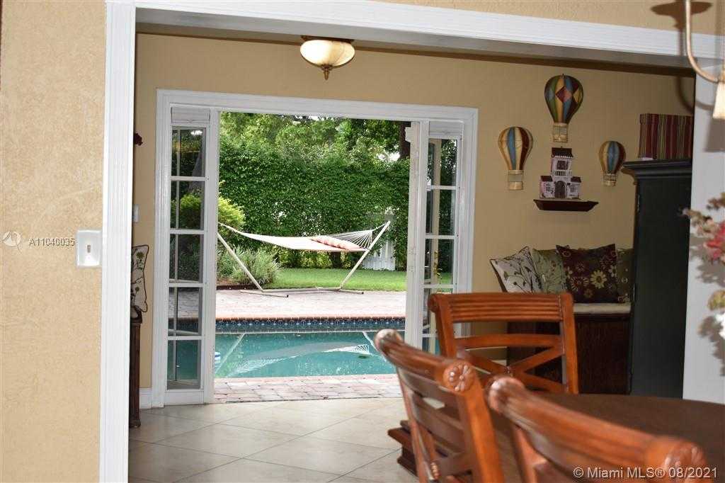 Small Image of 1101 SOUTH WEST 71ST AVE, Plantation Number 17