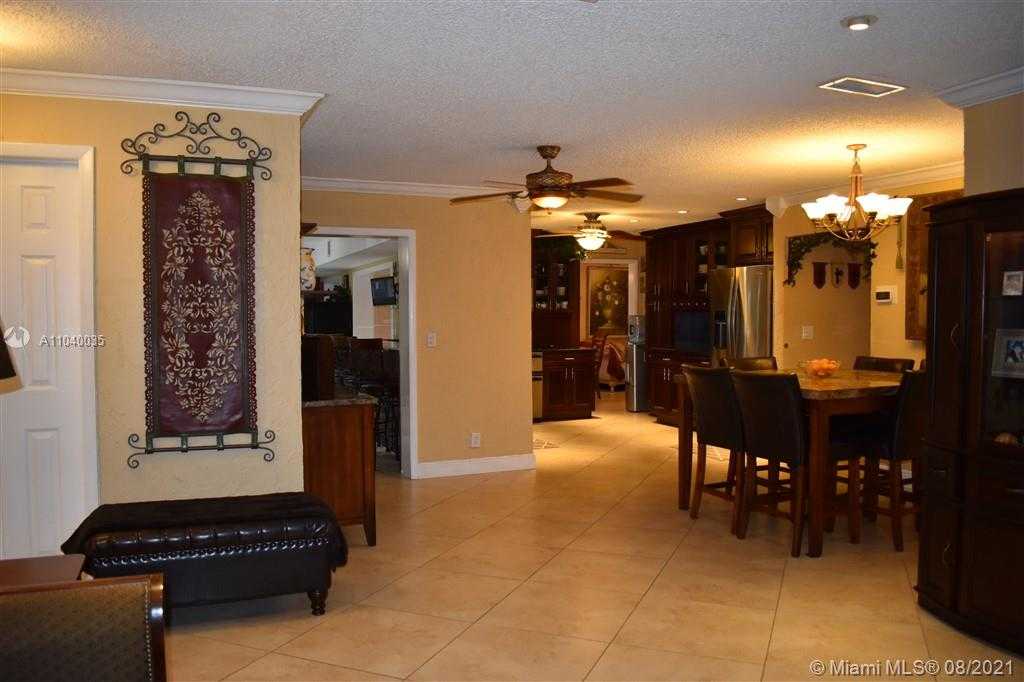 Small Image of 1101 SOUTH WEST 71ST AVE, Plantation Number 22