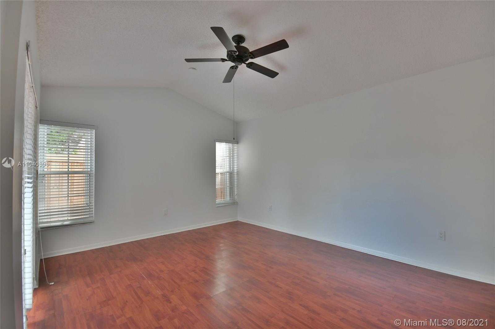 Small Image of 10380 NORTH WEST 46TH ST, Doral Number 16