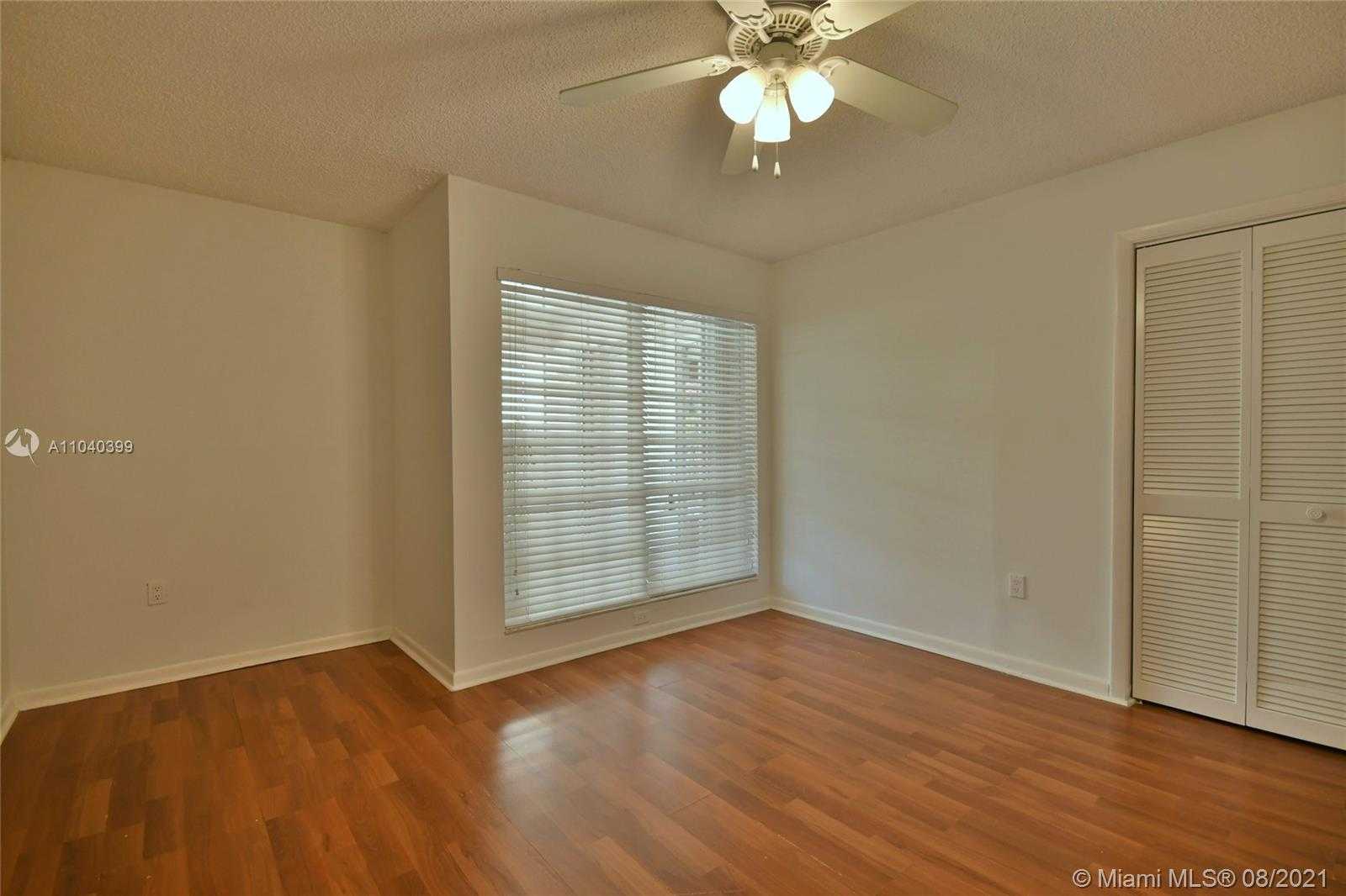 Small Image of 10380 NORTH WEST 46TH ST, Doral Number 29