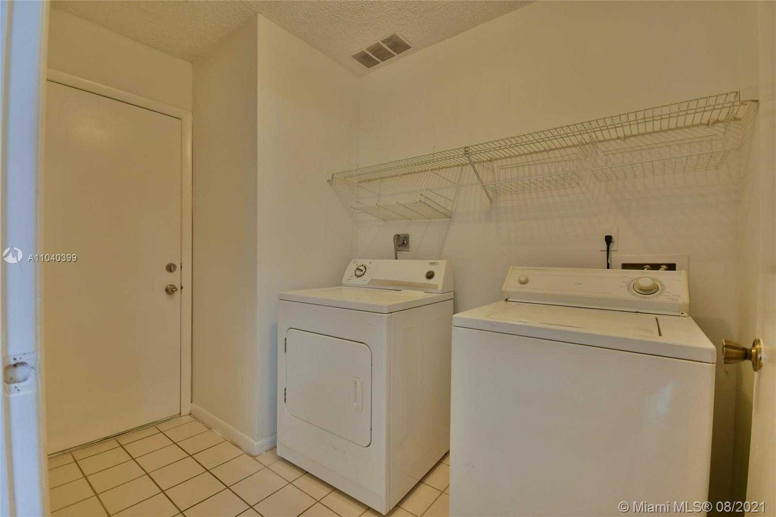 Small Image of 10380 NORTH WEST 46TH ST, Doral Number 34