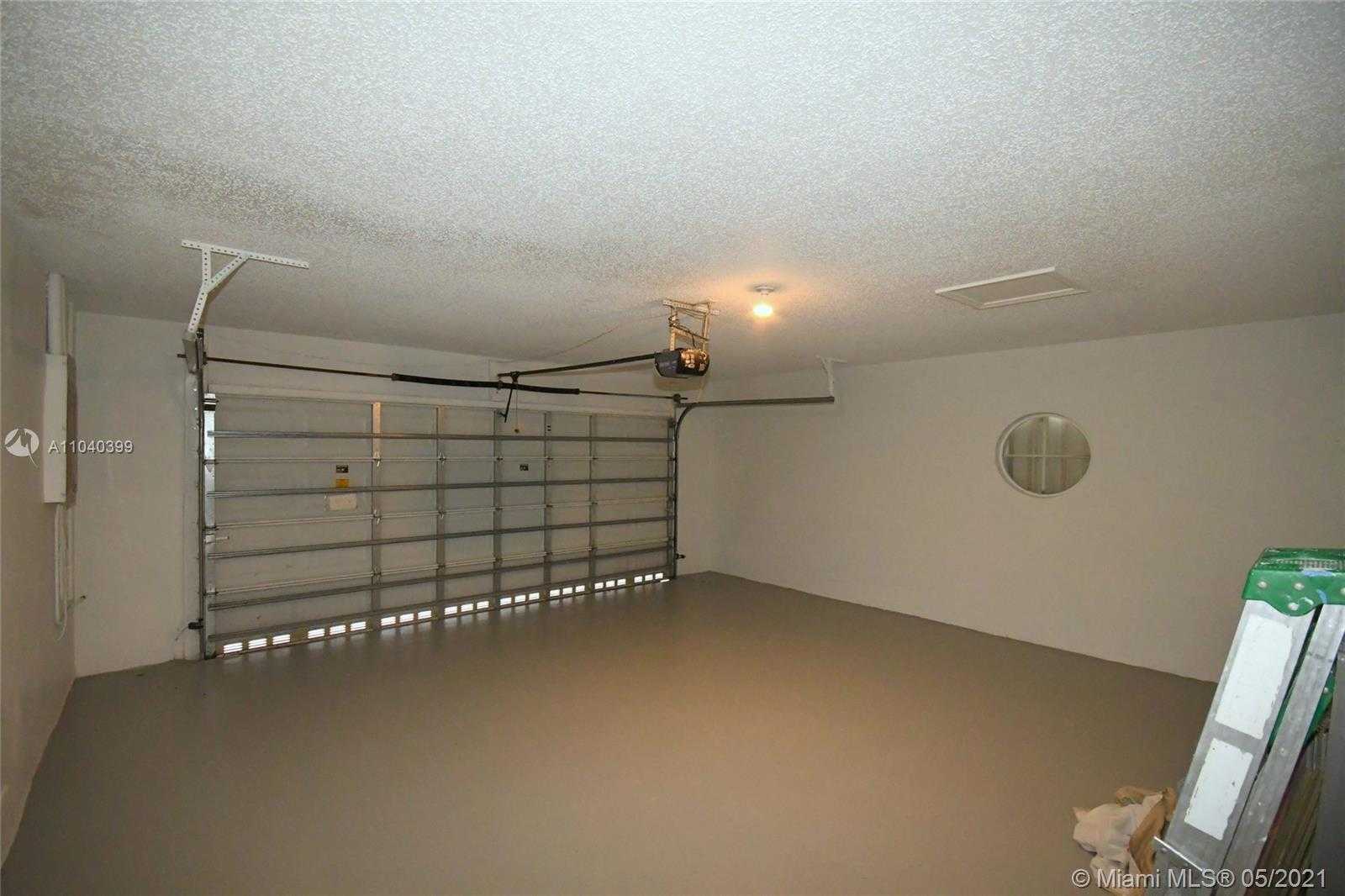 Small Image of 10380 NORTH WEST 46TH ST, Doral Number 35