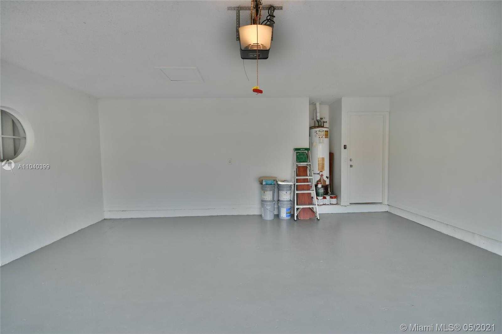 Small Image of 10380 NORTH WEST 46TH ST, Doral Number 37