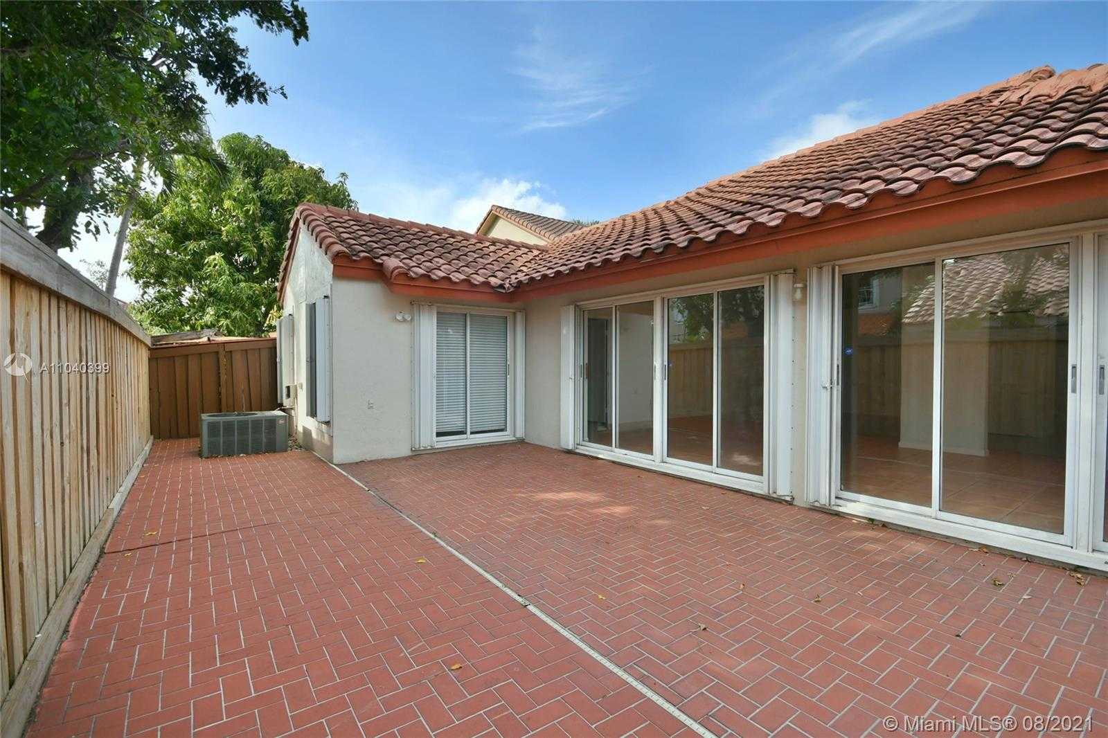 Small Image of 10380 NORTH WEST 46TH ST, Doral Number 39
