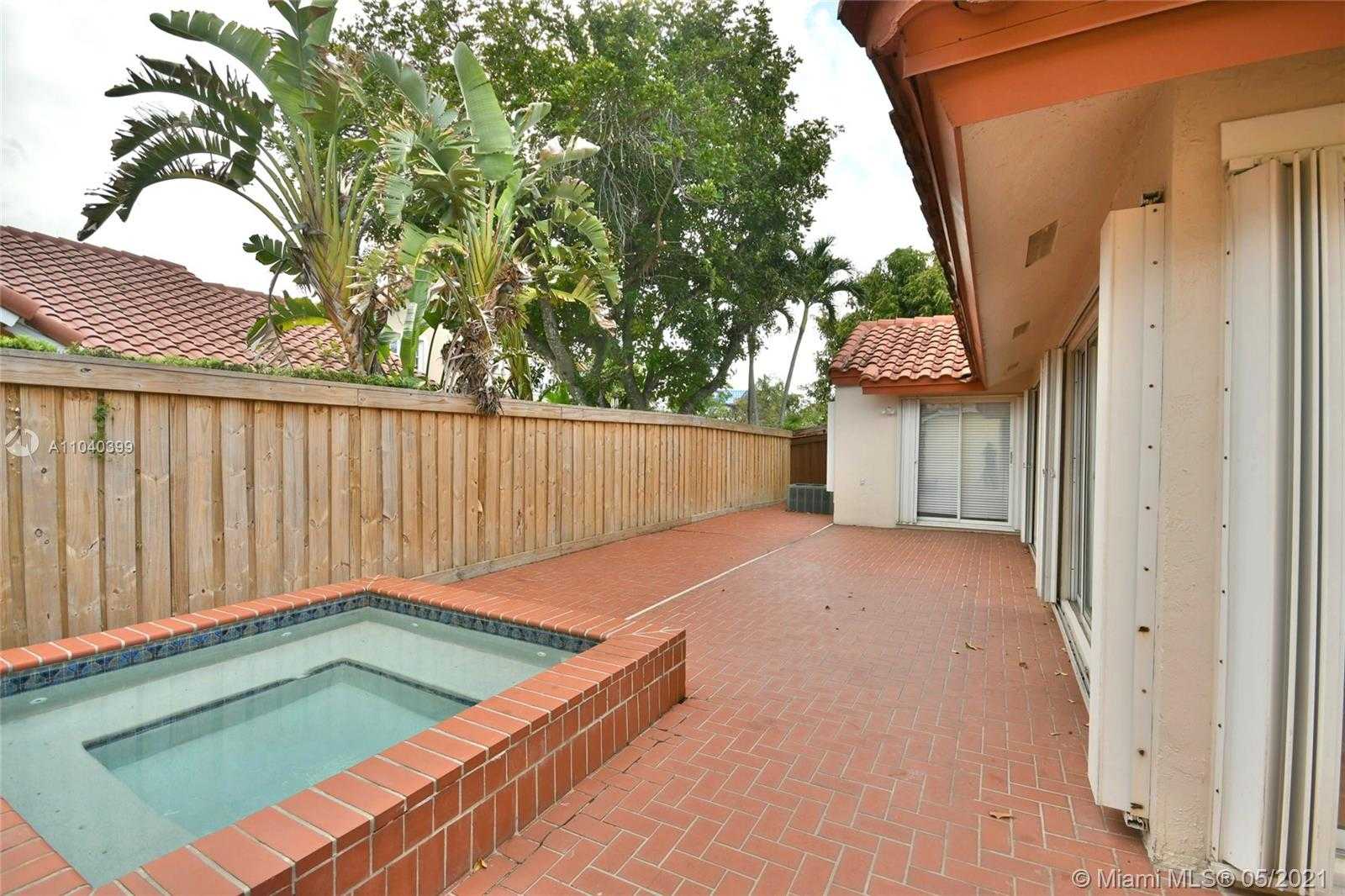 Small Image of 10380 NORTH WEST 46TH ST, Doral Number 42