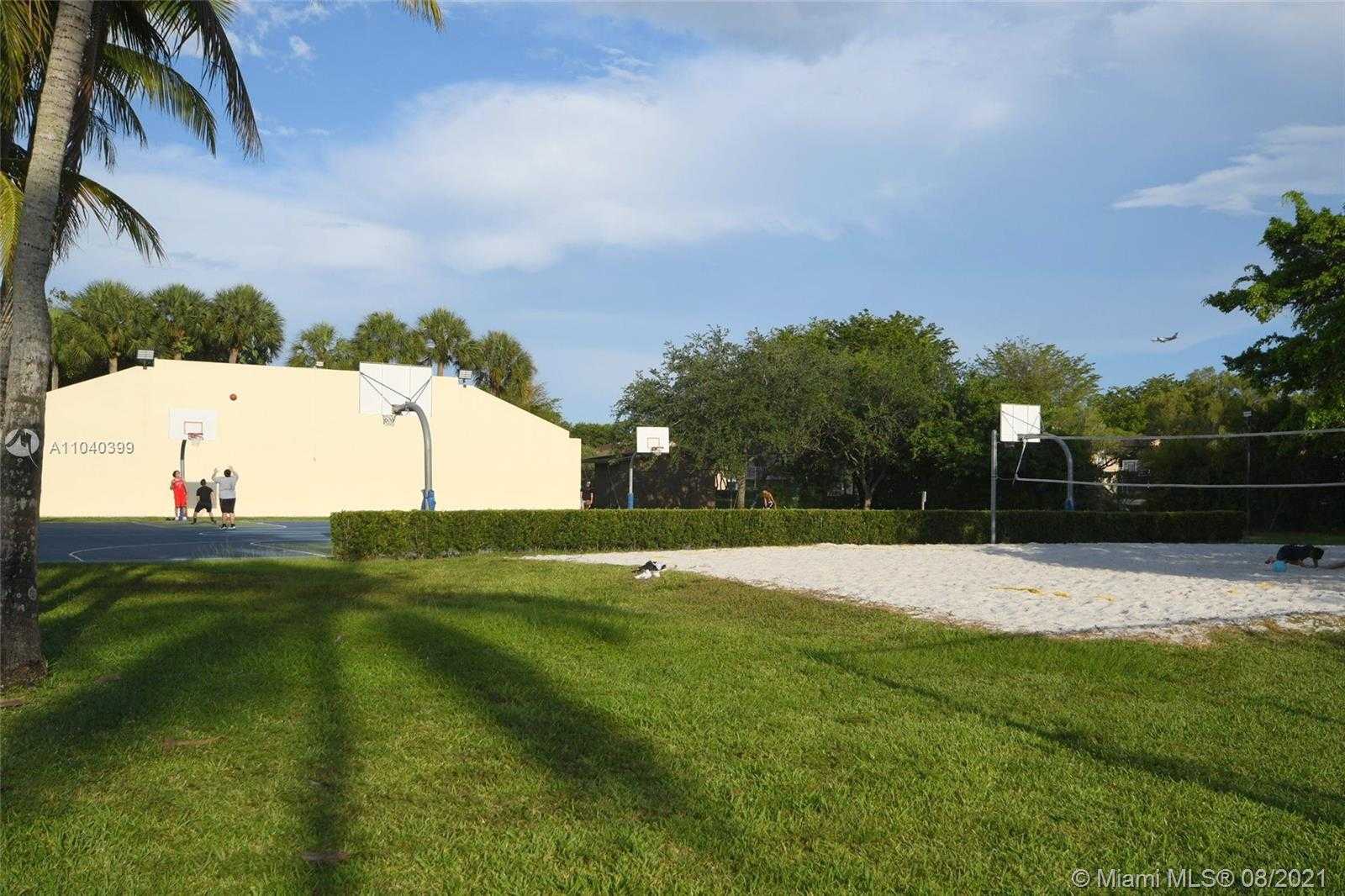 Small Image of 10380 NORTH WEST 46TH ST, Doral Number 51