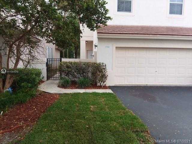 Small Image of 7542 NW 1st Pl, Plantation, FL 33317, USA Number 2