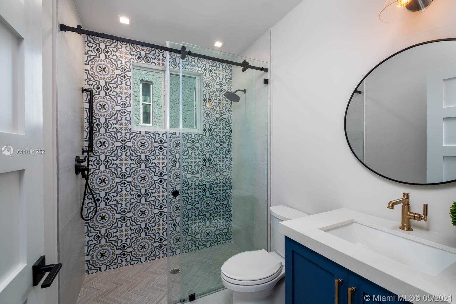 Small Image of 117 MOCKINGBIRD ROAD, Islamorada Number 11