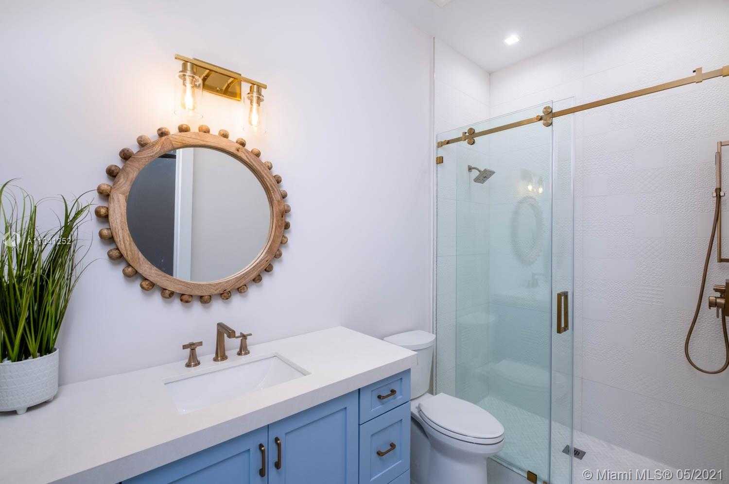 Small Image of 117 MOCKINGBIRD ROAD, Islamorada Number 27