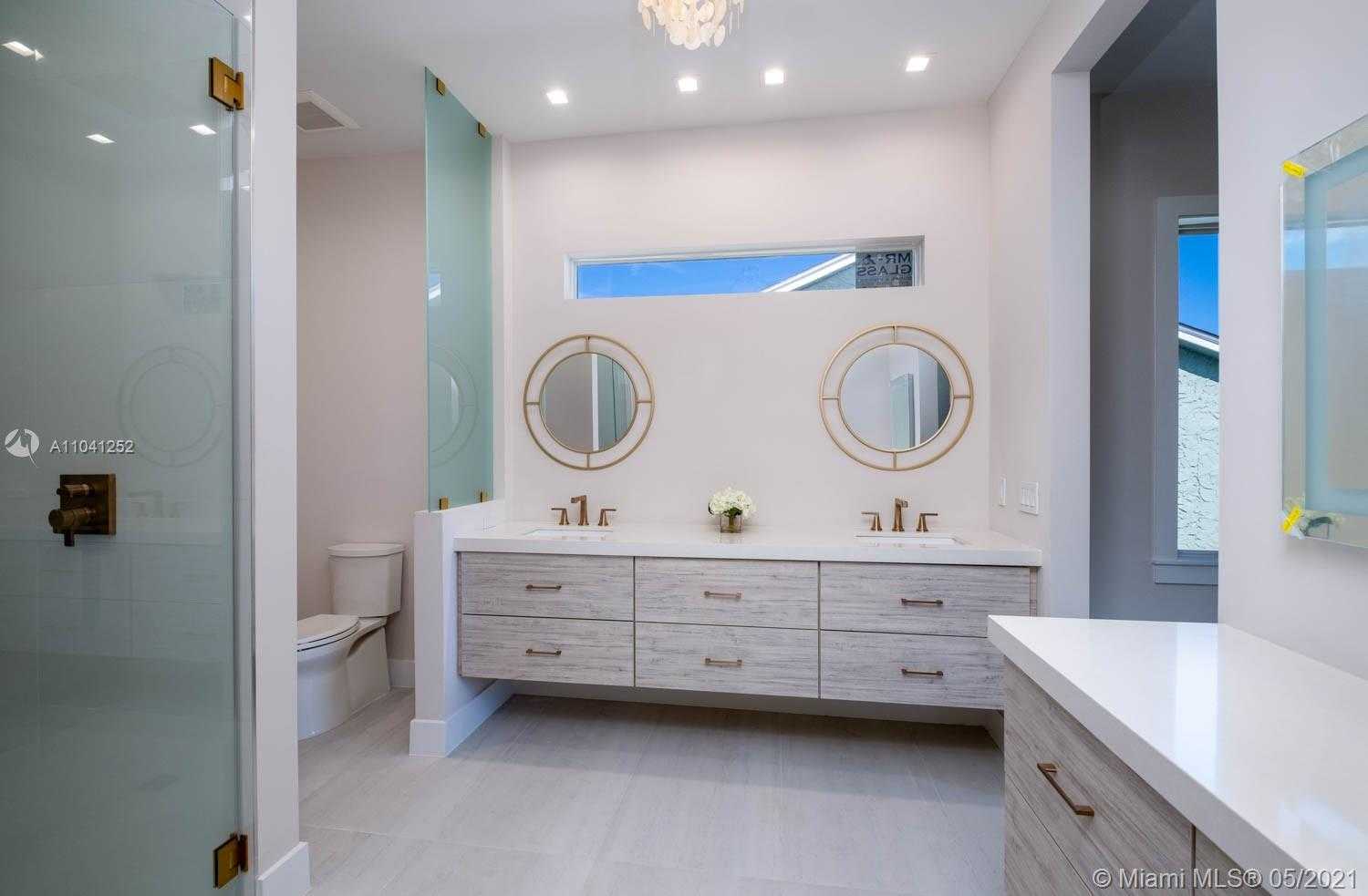 Small Image of 117 MOCKINGBIRD ROAD, Islamorada Number 37