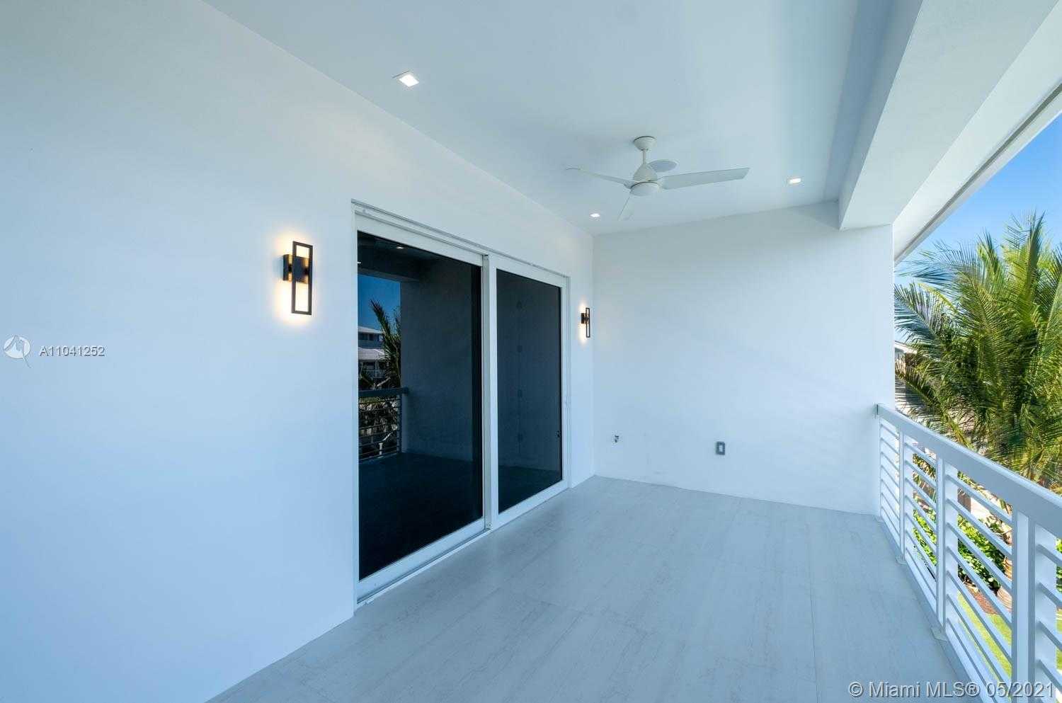 Small Image of 117 MOCKINGBIRD ROAD, Islamorada Number 40