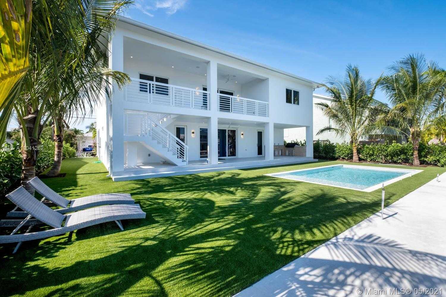 Small Image of 117 MOCKINGBIRD ROAD, Islamorada Number 46