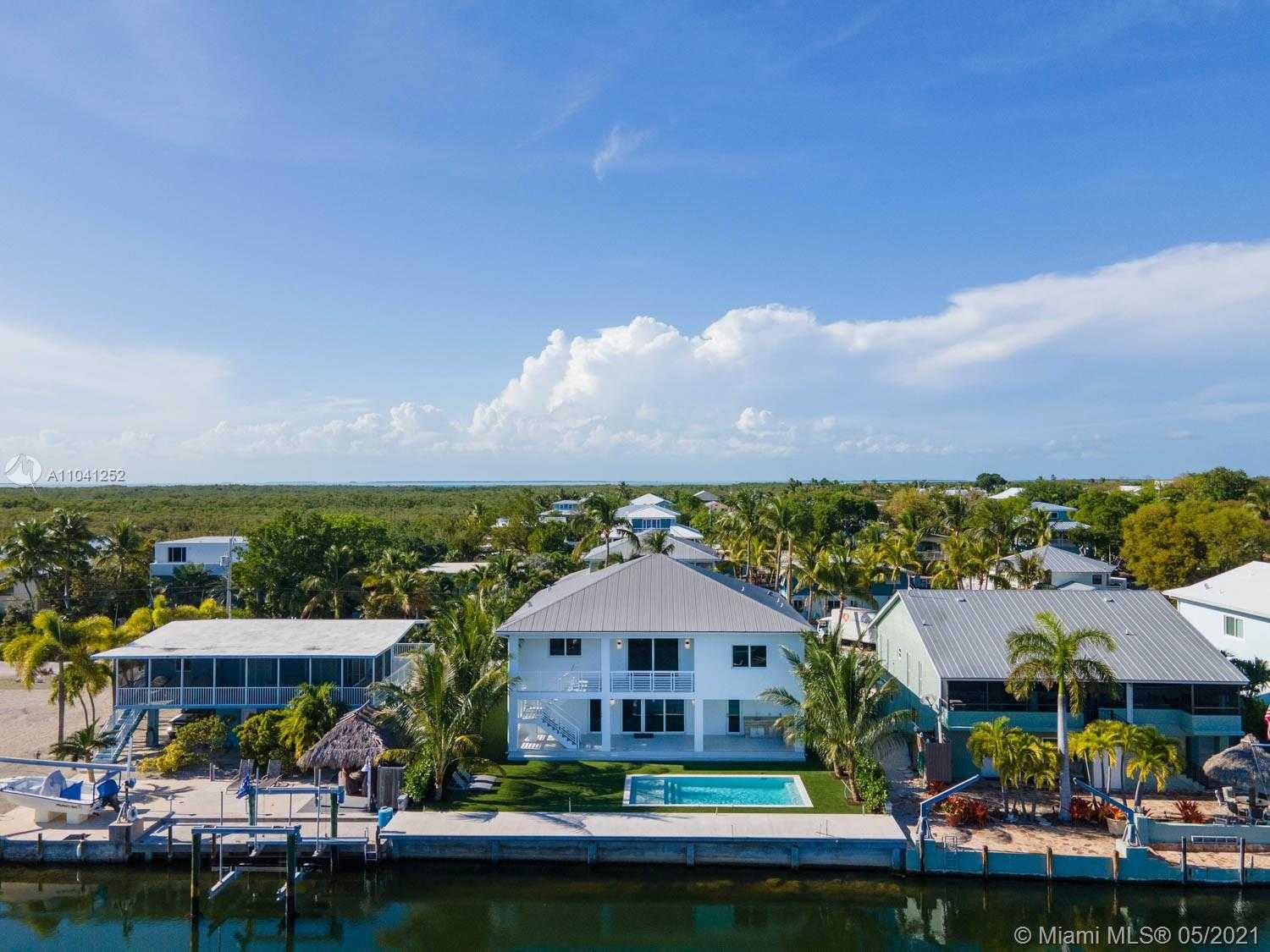 Small Image of 117 MOCKINGBIRD ROAD, Islamorada Number 55