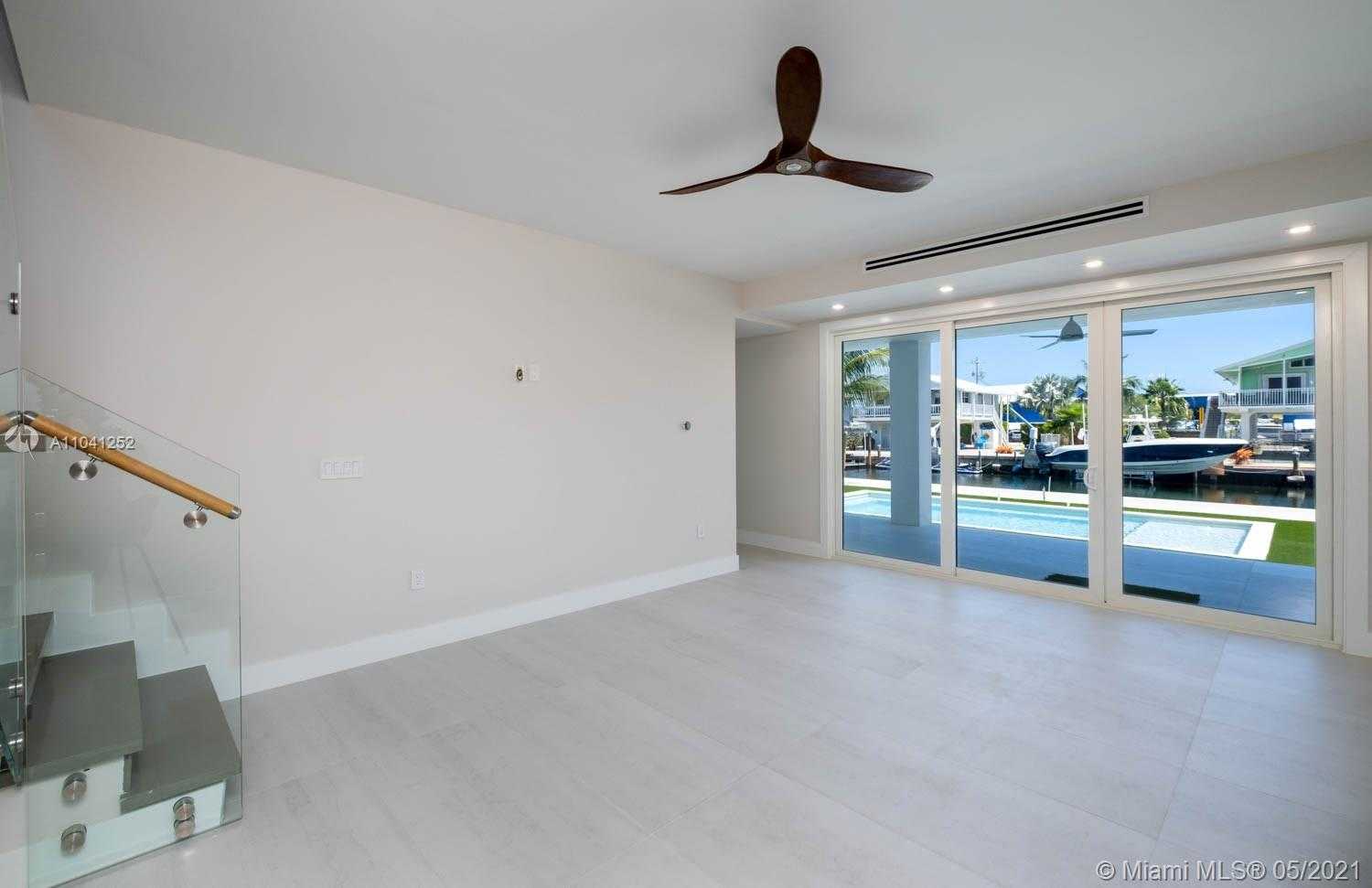 Small Image of 117 MOCKINGBIRD ROAD, Islamorada Number 6