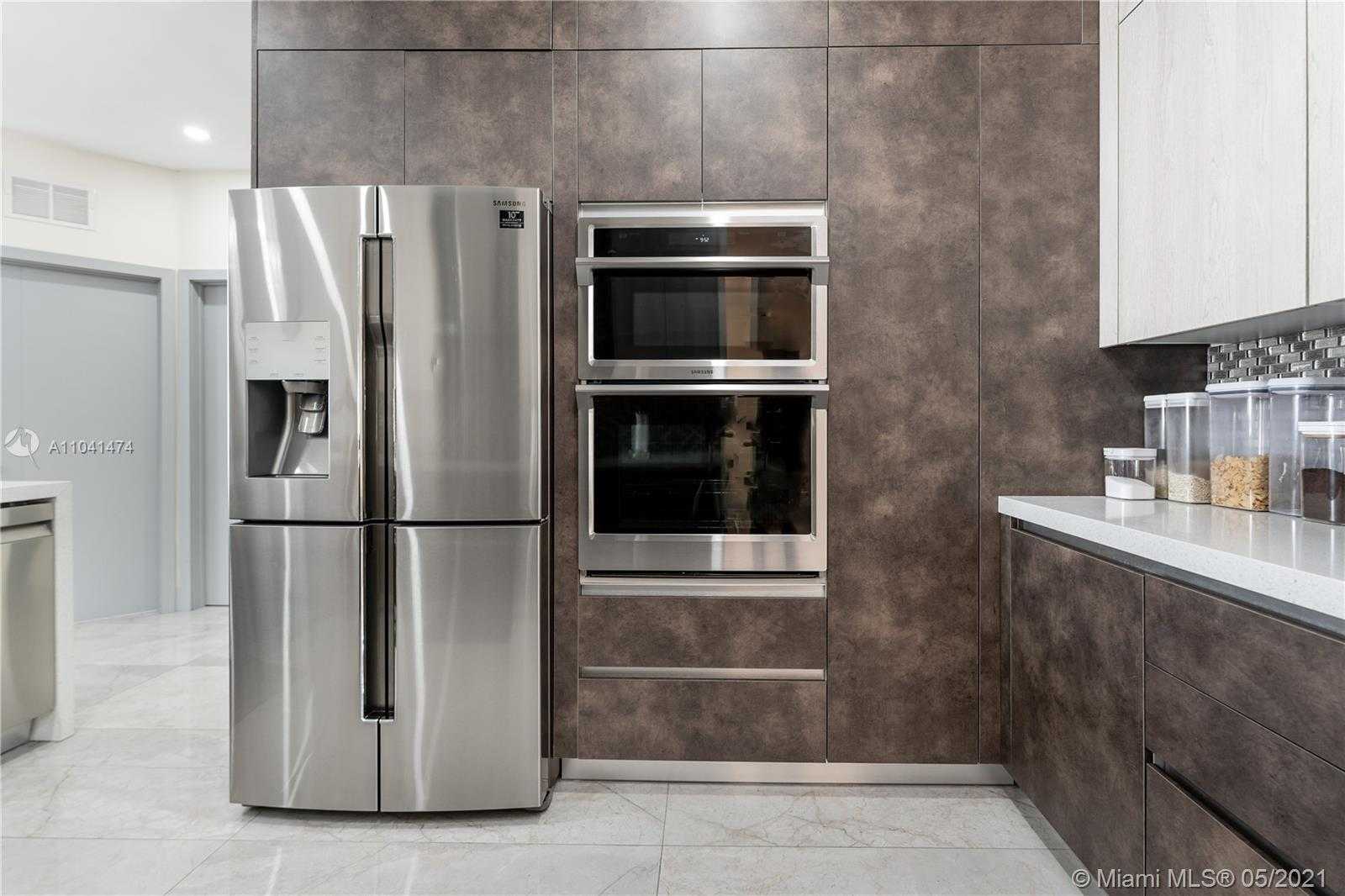 Small Image of 8368 NORTH WEST 114TH PATH, Doral Number 12