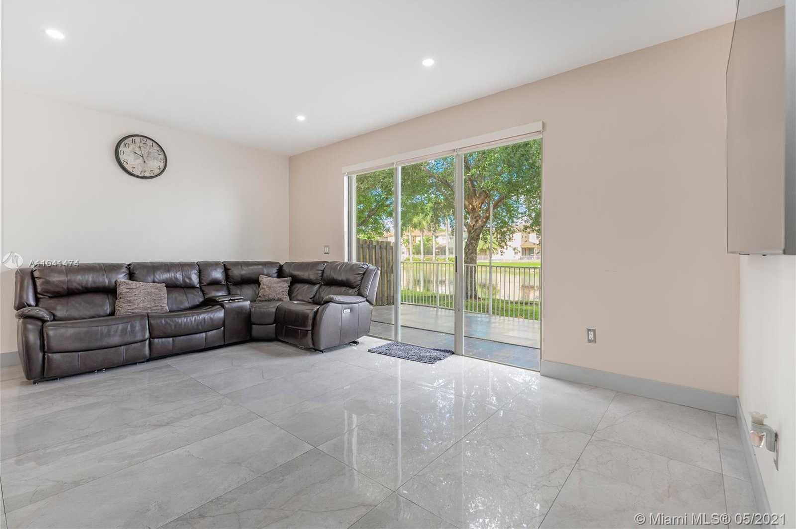 Small Image of 8368 NORTH WEST 114TH PATH, Doral Number 16