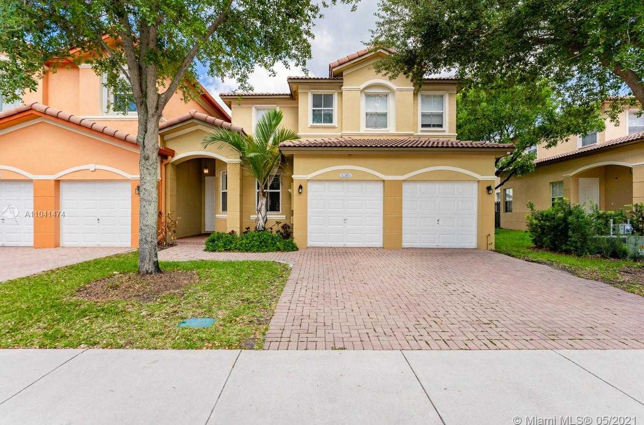 Small Image of 8368 NORTH WEST 114TH PATH, Doral Number 2